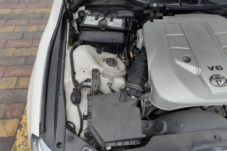 Used Toyota Reiz 2013 2.5V Shangrui Edition Engine Bay Right
