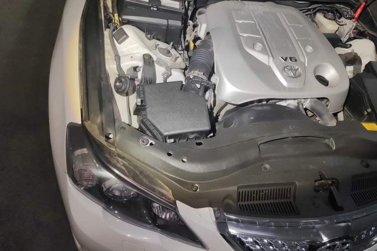 Used Toyota Reiz 2013 2.5V Shangrui Navigation Edition Engine Bay Right