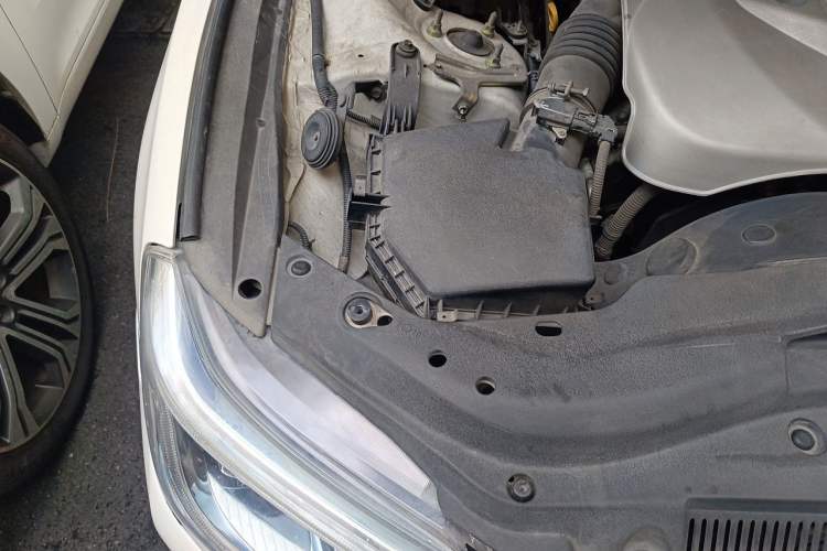 Used Toyota Reiz 2013 2.5S Elite Edition Engine Bay Right