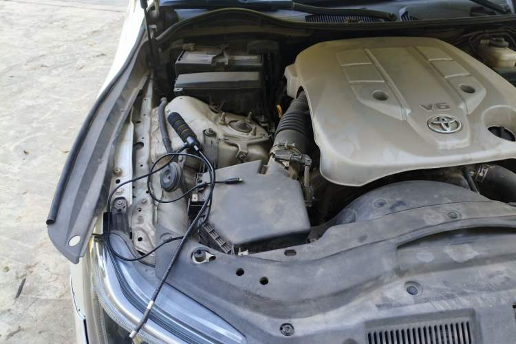 Used Toyota Reiz 2013 2.5V Shangrui Edition Engine Bay Right