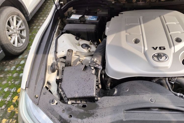 Used Toyota Reiz 2013 2.5V Shangrui Edition Engine Bay Right