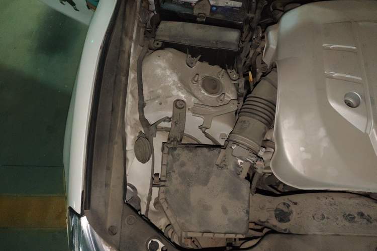 Used Toyota Reiz 2013 2.5V Shangrui Edition Engine Bay Right
