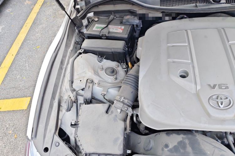 Used Toyota Reiz 2013 2.5V Shangrui Navigation Edition Engine Bay Right