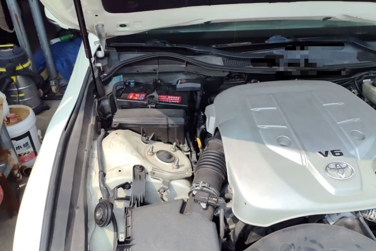 Used Toyota Reiz 2013 2.5S Elite Edition Engine Bay Right