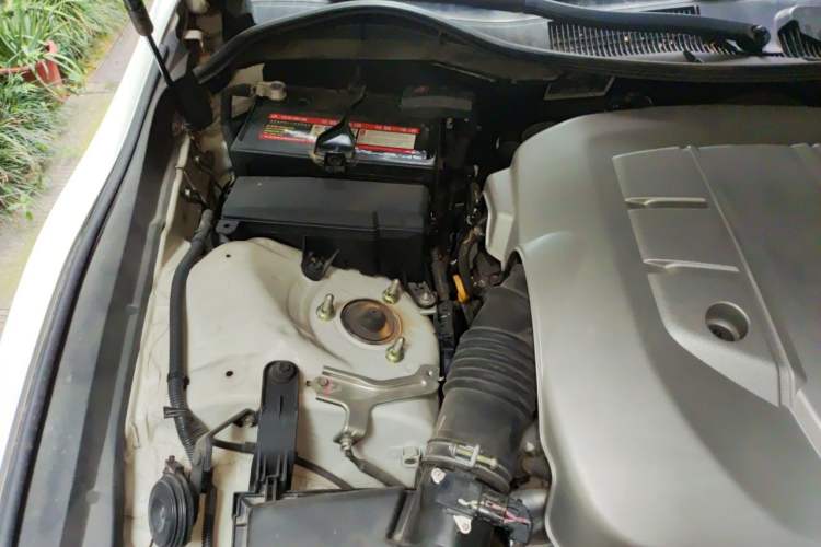 Used Toyota Reiz 2013 2.5V Shangrui Edition Engine Bay Right