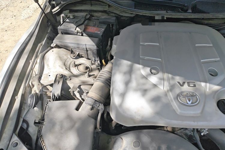 Used Toyota Reiz 2013 2.5V Shangrui Edition Engine Bay Right