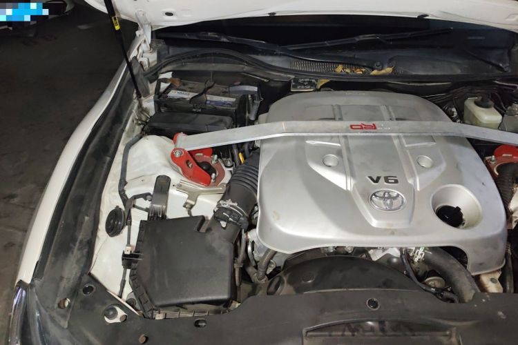 Used Toyota Reiz 2013 2.5V Shangrui Edition Engine Bay Right