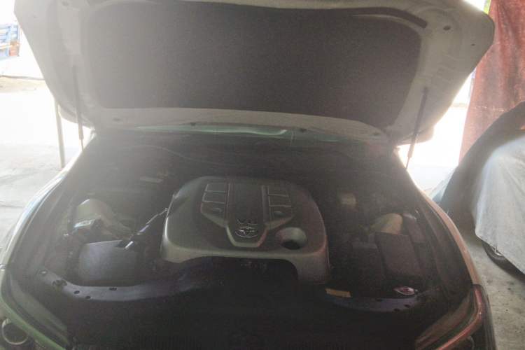 Used Toyota Reiz 2013 2.5S Elite Edition Engine Bay