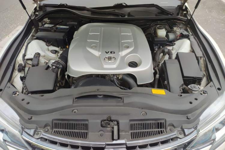 Used Toyota Reiz 2013 2.5V Shangrui Edition Engine Bay