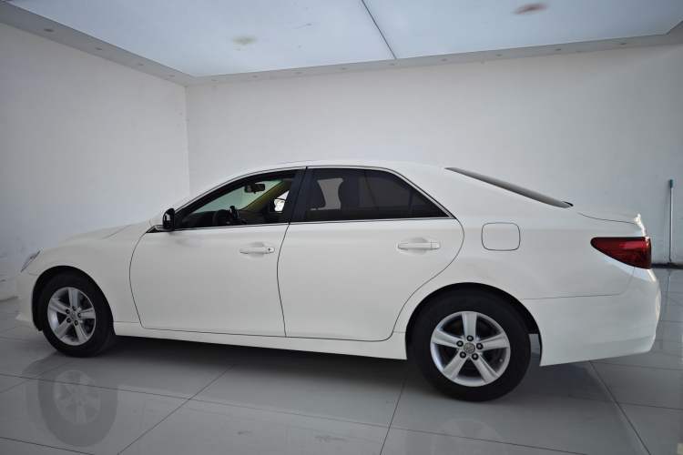Used Toyota Reiz 2013 2.5V Elite Edition Exterior 10