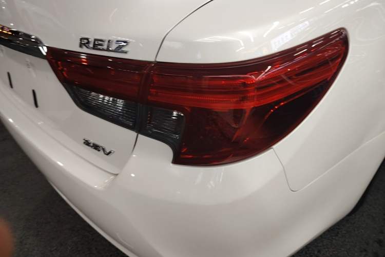 Used Toyota Reiz 2013 2.5V Shangrui Edition Exterior 3