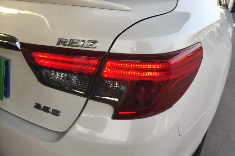 Used Toyota Reiz 2013 2.5S Elite Edition Exterior 6