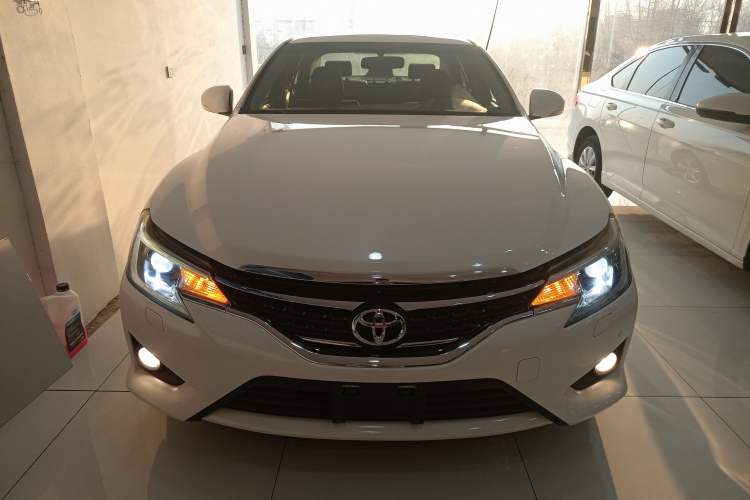 Used Toyota Reiz 2013 2.5V Elite Edition Front