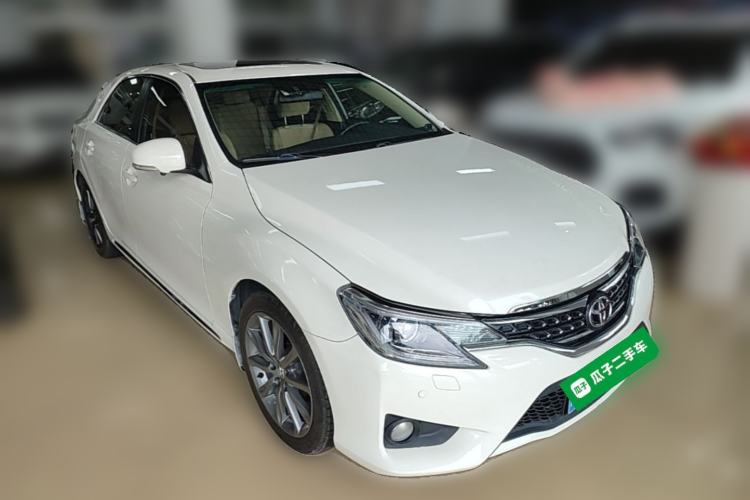 Used Toyota Reiz 2013 2.5V Shangrui Edition Front Right 45 Deg