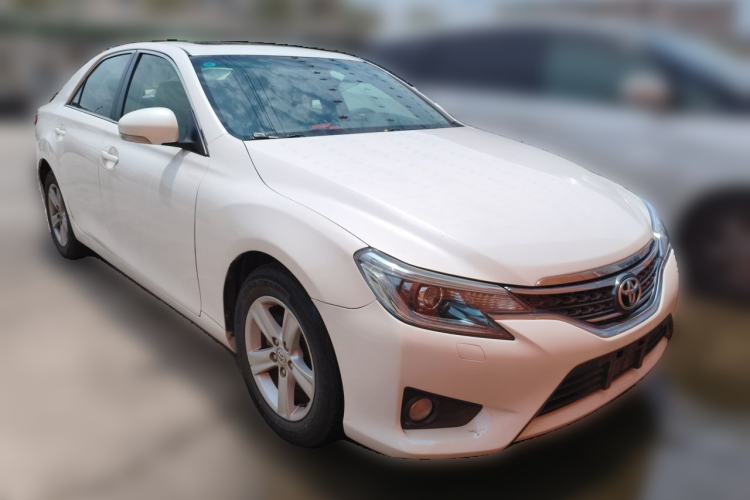 Used Toyota Reiz 2013 2.5V Elite Edition Front Right 45 Deg