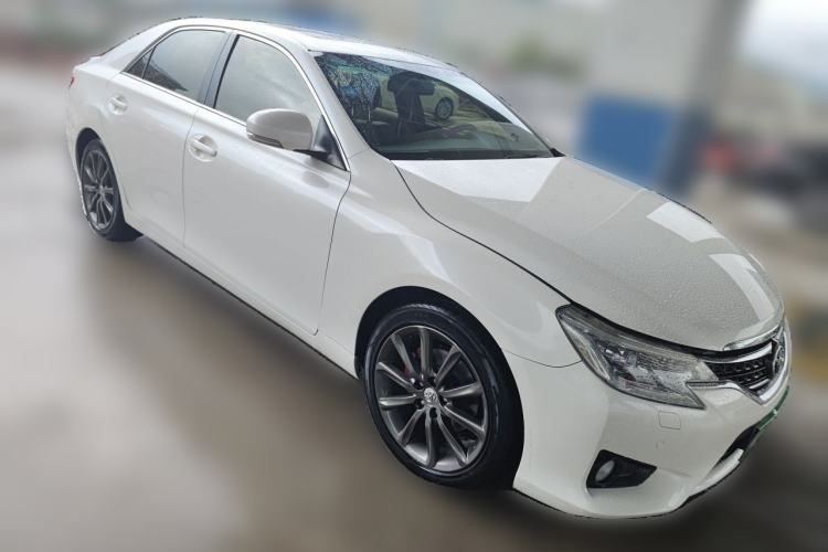 Used Toyota Reiz 2013 2.5V Elite Edition Front Right 45 Deg