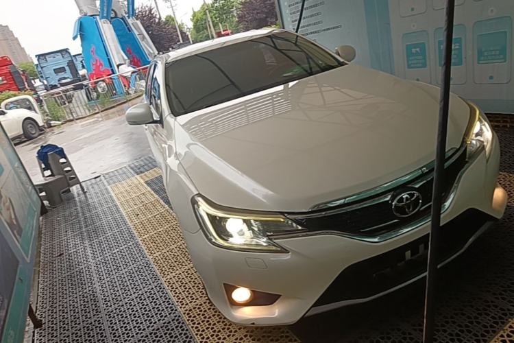 Used Toyota Reiz 2013 2.5V Shangrui Edition Front Right 45 Deg