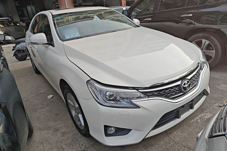 Used Toyota Reiz 2013 2.5V Elite Edition Front Right 45 Deg