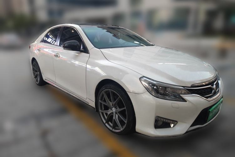 Used Toyota Reiz 2013 2.5V Elite Edition Front Right 45 Deg