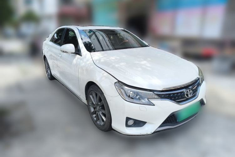 Used Toyota Reiz 2013 2.5V Luxury Navigation Edition Front Right 45 Deg