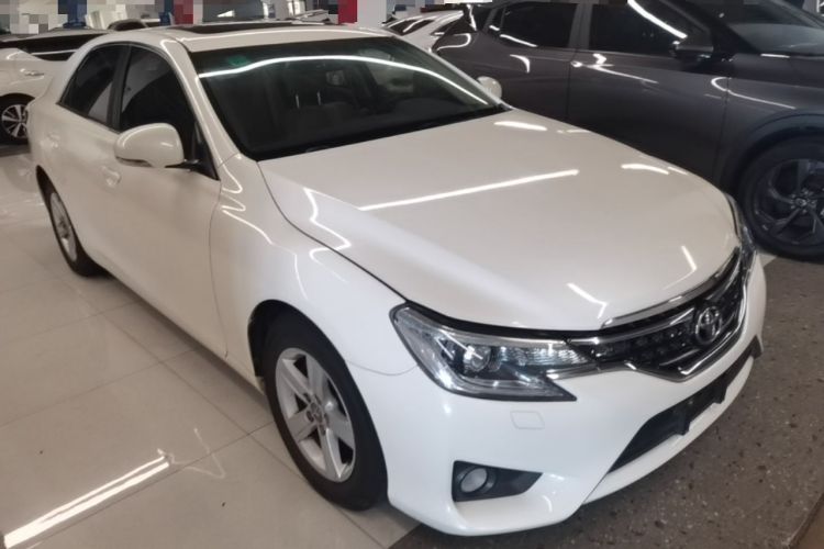 Used Toyota Reiz 2013 2.5V Elite Edition Front Right 45 Deg