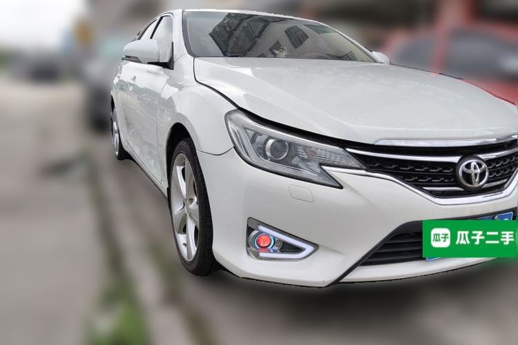 Used Toyota Reiz 2013 2.5S Elite Edition Front Right 45 Deg