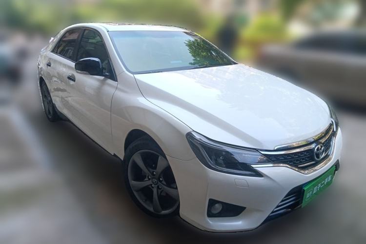 Used Toyota Reiz 2013 2.5V Elite Edition Front Right 45 Deg