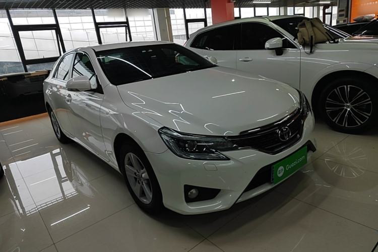 Used Toyota Reiz 2013 2.5S Elite Edition Front Right 45 Deg