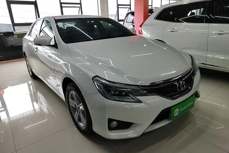 Used Toyota Reiz 2013 2.5S Elite Edition Front Right 45 Deg