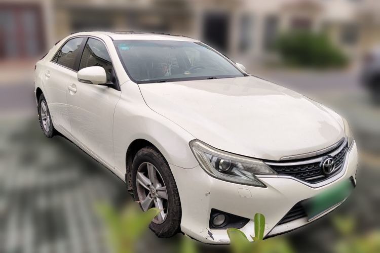 Used Toyota Reiz 2013 2.5V Elite Edition Front Right 45 Deg