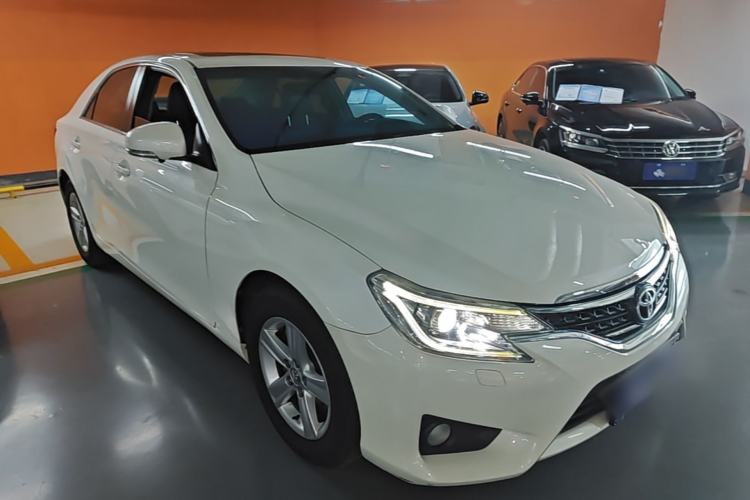 Used Toyota Reiz 2013 2.5V Elite Edition Front Right 45 Deg