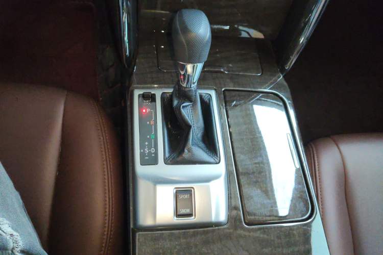 Used Toyota Reiz 2013 2.5S Elite Edition Gear Lever