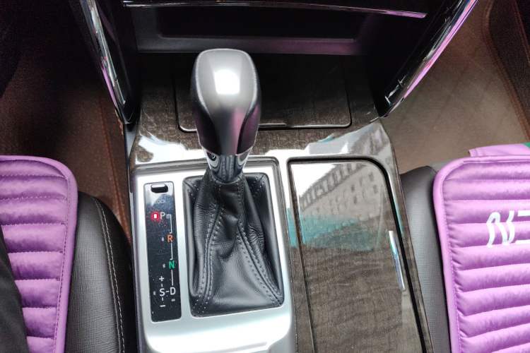 Used Toyota Reiz 2013 2.5V Shangrui Edition Gear Lever