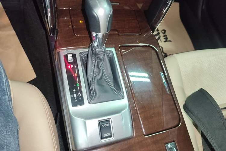 Used Toyota Reiz 2013 2.5V Shangrui Edition Gear Lever