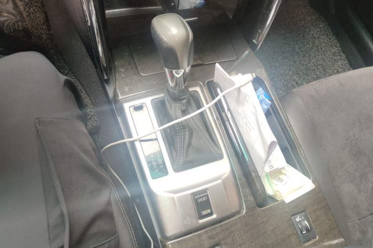 Used Toyota Reiz 2013 2.5V Shangrui Edition Gear Lever