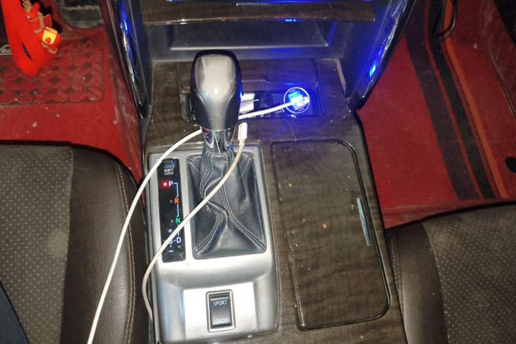 Used Toyota Reiz 2013 2.5V Shangrui Edition Gear Lever