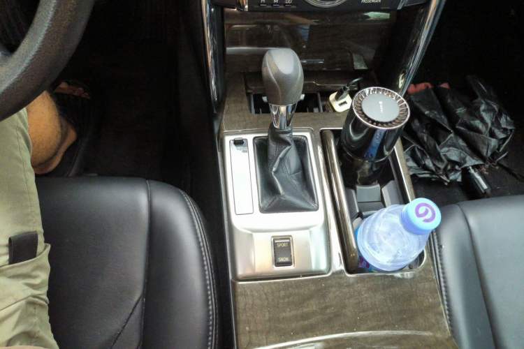 Used Toyota Reiz 2013 2.5S Elite Edition Gear Lever
