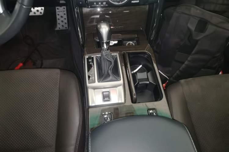 Used Toyota Reiz 2013 2.5V Shangrui Edition Gear Lever