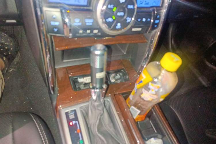Used Toyota Reiz 2013 2.5V Shangrui Edition Gear Lever