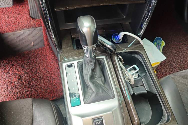 Used Toyota Reiz 2013 2.5V Shangrui Edition Gear Lever