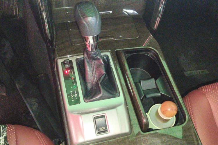 Used Toyota Reiz 2013 2.5S Elite Edition Gear Lever