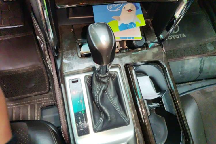 Used Toyota Reiz 2013 2.5V Shangrui Edition Gear Lever