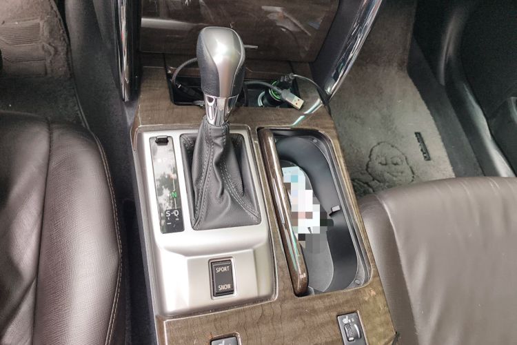 Used Toyota Reiz 2013 2.5V Supreme Edition Gear Lever
