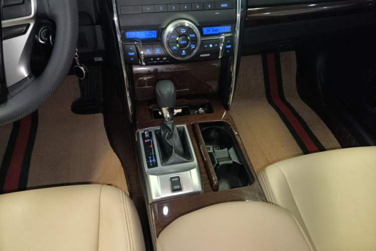 Used Toyota Reiz 2013 2.5S Elite Edition Gear Lever