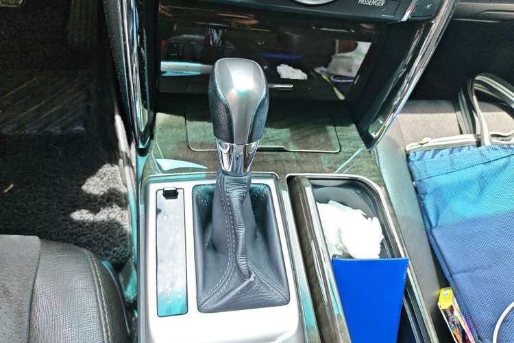 Used Toyota Reiz 2013 2.5V Shangrui Edition Gear Lever