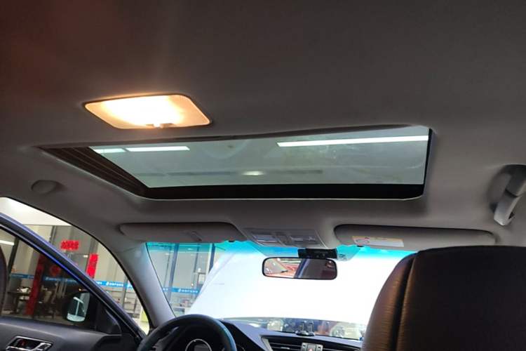 Used Toyota Reiz 2013 2.5V Shangrui Edition Headliner