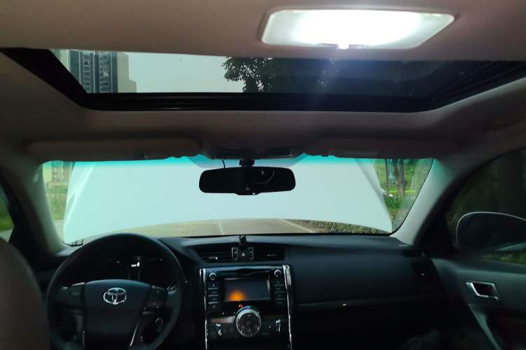 Used Toyota Reiz 2013 2.5V Shangrui Edition Headliner
