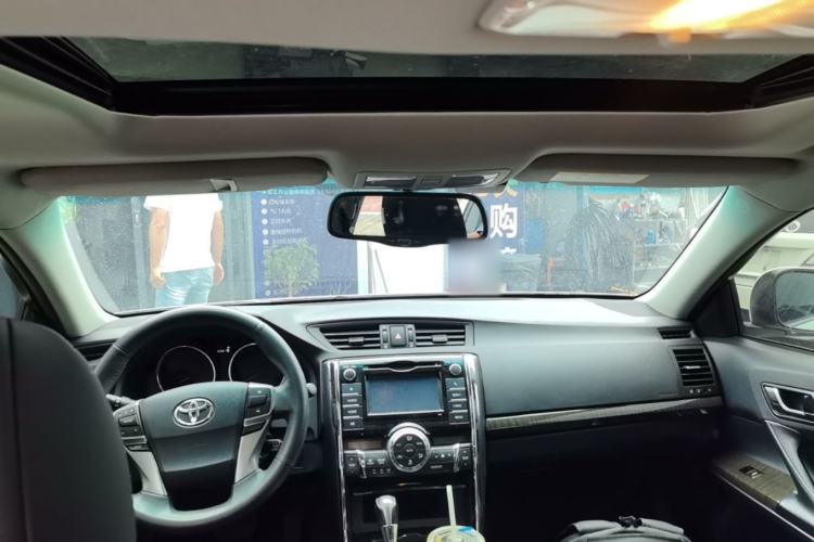 Used Toyota Reiz 2013 2.5V Shangrui Edition Headliner
