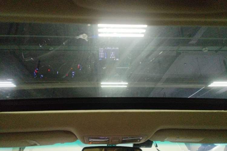 Used Toyota Reiz 2013 2.5V Shangrui Edition Headliner