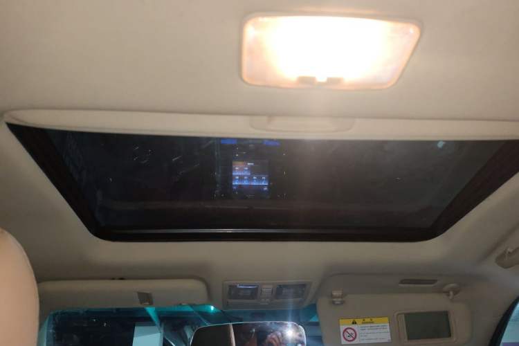 Used Toyota Reiz 2013 2.5V Shangrui Edition Headliner